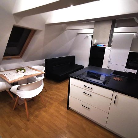 Chillout Apart In The Attic Apartment Lwowek Slaski Bagian luar foto